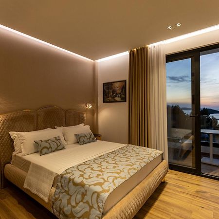 Bora Bora Hotel คซามิล ภายนอก รูปภาพ